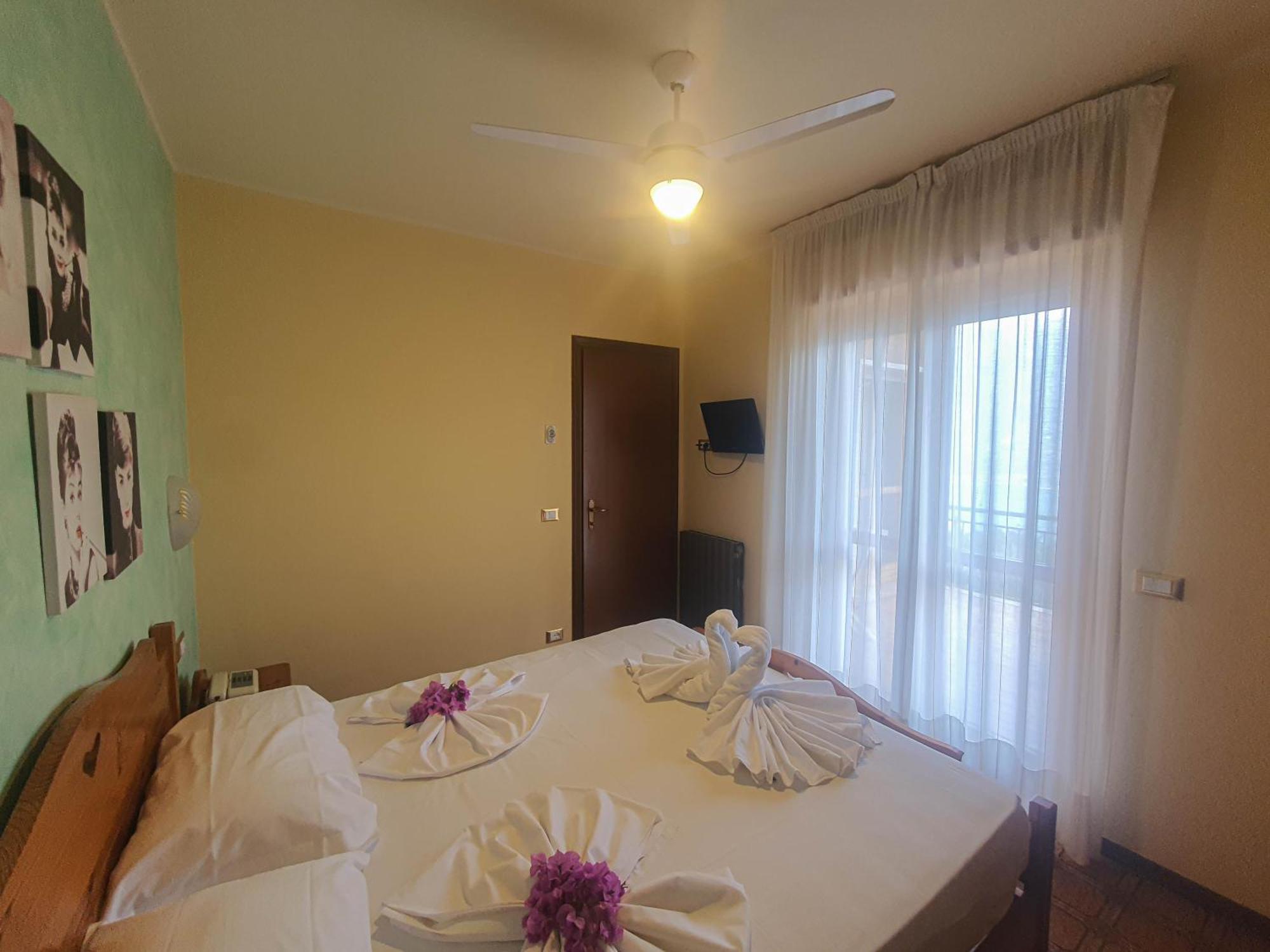 Residence Hotel Maxi ลีโมเนซุลการ์ดา ห้อง รูปภาพ