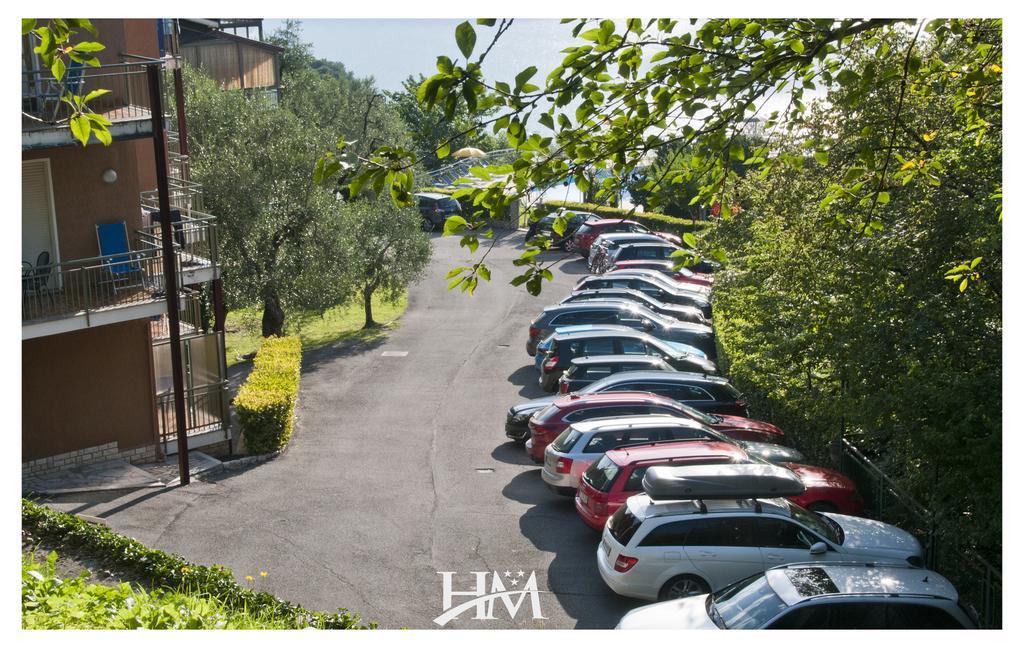 Residence Hotel Maxi ลีโมเนซุลการ์ดา ภายนอก รูปภาพ