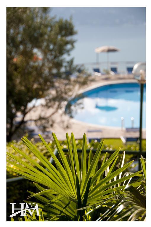 Residence Hotel Maxi ลีโมเนซุลการ์ดา ภายนอก รูปภาพ